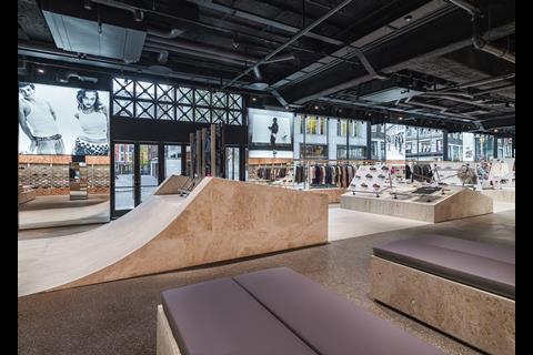 Vans Oxford Street interior